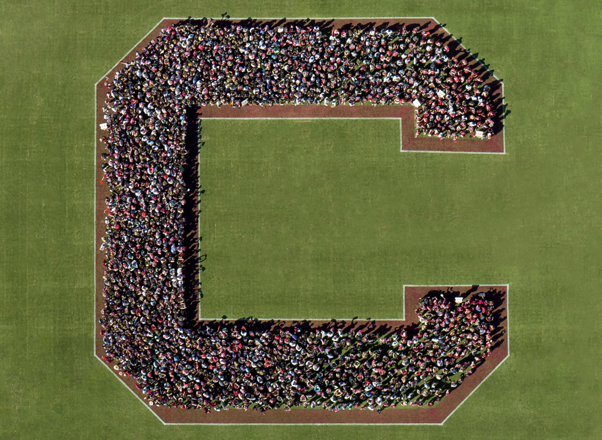 Thousands of incoming Chico State students form a giant "C" for a commemorative class photo.