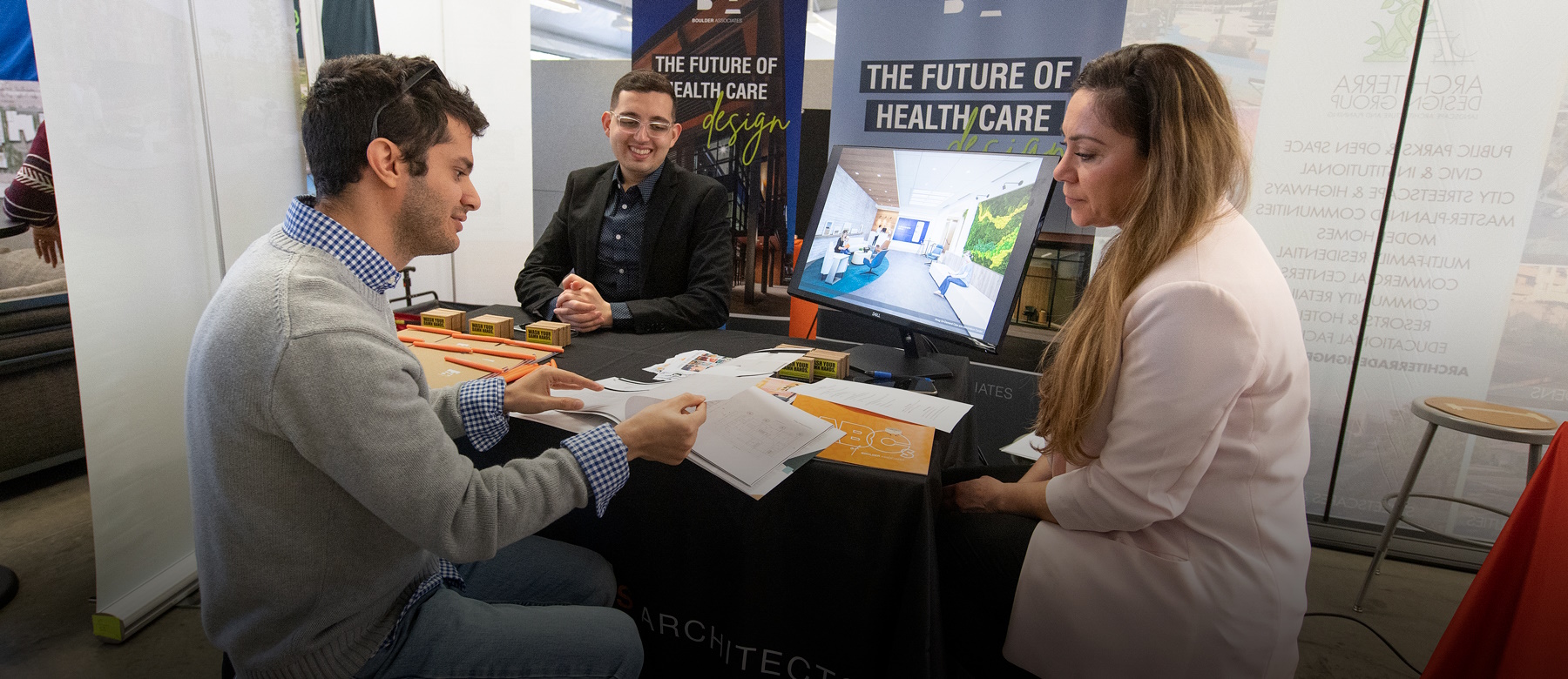 Student meets with recruiters at CPP architecture Firm Day